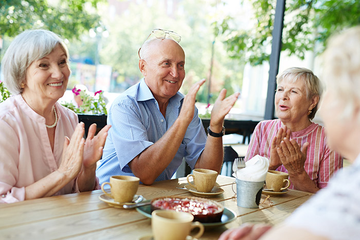 Picture of retired seniors in a retirement community