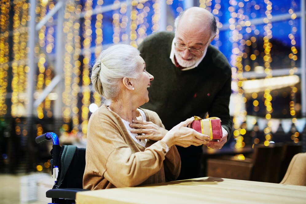 Best Holiday Events for Seniors and Families in Wauwatosa