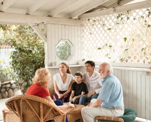 Finding Senior Living Together: How to Involve Your Family in the Search